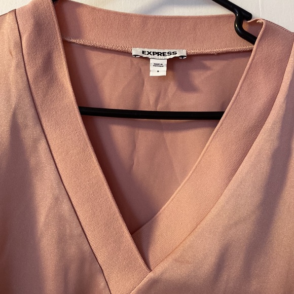 **FINAL CHANCE**Express pink satin V neck shirt - Picture 3 of 6